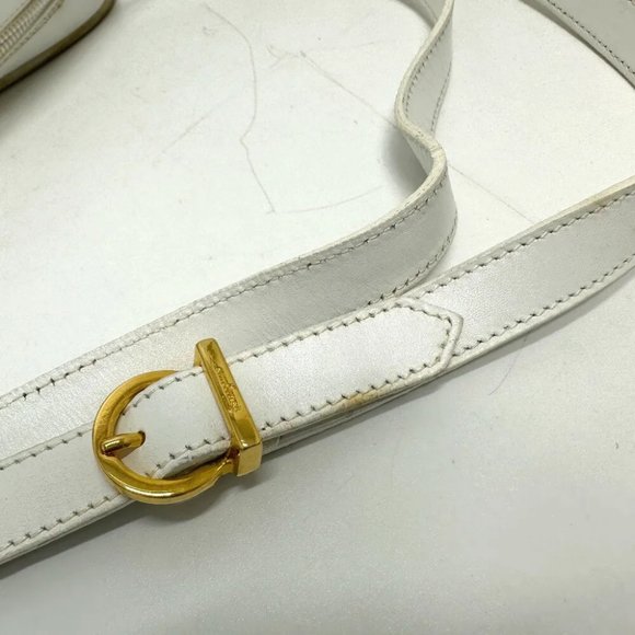 AUTHENTICITY GUARANTEED Salvatore Ferragamo Vala ribbon Shoulder Bag - Picture 12 of 13